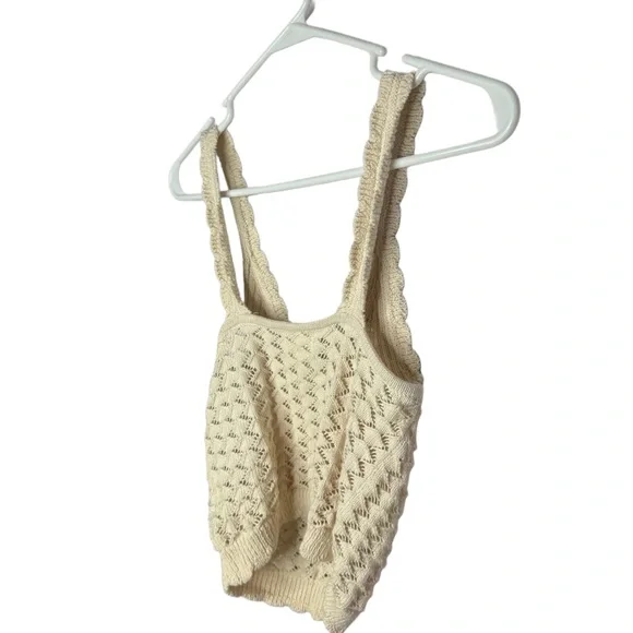 H&M Textured Cream Knit Top - Picture 4 of 4